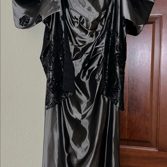 NWT Tom Barra Collection Elegant Long Dress Gown Metallic Taupe Pewter 4P Formal - Picture 3 of 14